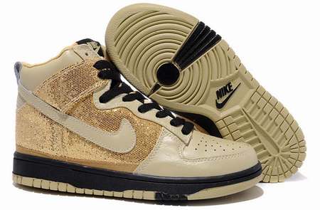 nike dunk sky high femme or