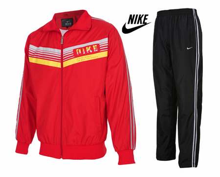 foot locker nike jogging suits